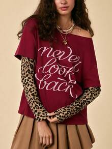 Easelle Áo thun nữ cổ tròn dáng rộng, in họa tiết, phối màu tương phản - Màu Đỏ Sâu - Xem 1