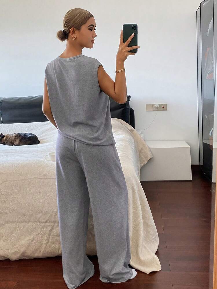 Minimalist Knit Sleeveless Women Pajama Set