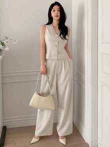 DAZY 女士V领无袖上衣和裤子两件套 - 米色 - 查看 3