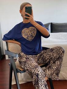 DAZY 字母和爱心印花T恤上衣搭配豹纹睡裤，女士睡衣套装 - 藍色 - 查看 5