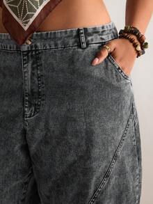 Freevana Quần jeans ống rộng lửng màu trắng, kiểu dáng thoải mái, đa năng, phong cách retro bohemian mới năm 2026, cạp cao, dáng suông ôm sát tôn dáng dành cho nữ. - màu đen - Xem 5