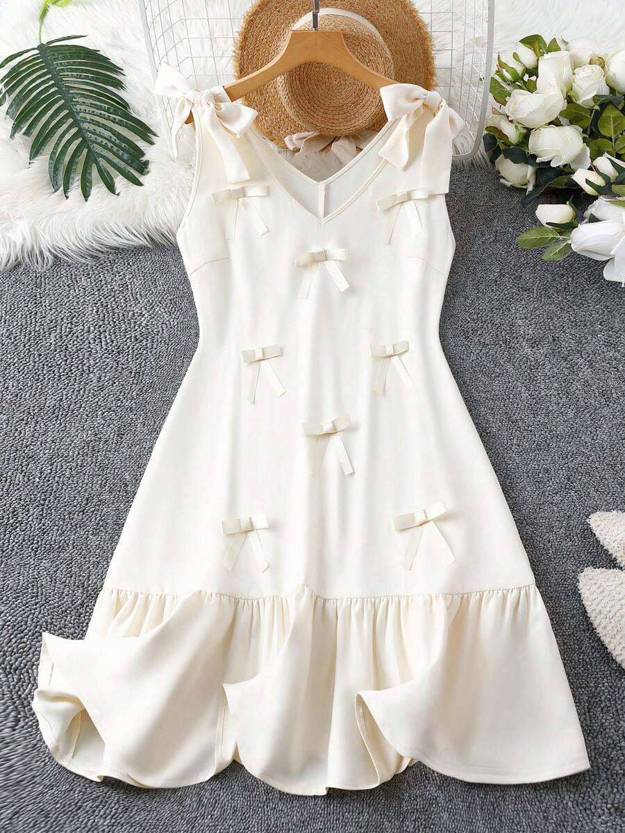 SHEIN LUNE 大码女式碎花打结露肩休闲夏季连衣裙 波西米亚风夏季装扮 复古波西米亚风夏季穿搭 春假狂欢派对穿搭 春假穿搭 - 白色 - 查看 1