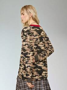 COUREZ Long Sleeve Camo T-Shirt With Front Print /Y2K Long Sleeve Tops Going Out Tops Women Tops Graphic Tees Women Cute Tops Summer Tops Summer Outfits - Army Green - View 3