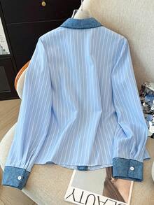 SHEIN LUNE 标准尺码女士条纹拼接牛仔印花休闲衬衫 - 藍色 - 查看 2
