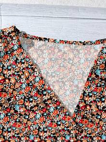 EMERY ROSE 休闲简约度假波西米亚风优雅浪漫复古碎花图案女式V领纽扣荷叶袖衬衫 - 彩色 - 查看 4