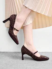 Màu da báo cà phê