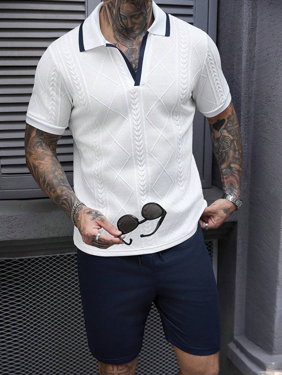 Manfinity Homme 男士舒适提花经典短袖Polo衫搭配弹力抽绳短裤两件套,适合春秋季穿着。休闲度假、日常办公、居家、聚会晚宴、约会、简约商务装束皆宜,方便驾车或骑行,适合正式或非正式场合。自用或送礼皆宜。经典畅销款,山本系列Polo衫套装。 - 彩色 - 查看 1
