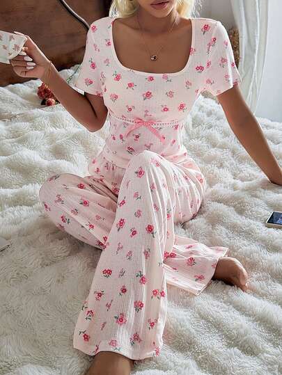 SHEIN Romantic Ditsy Floral Square Neck Ruffle Trim Jacquard Short Sleeve Pajama Set For Women