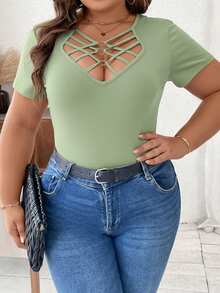 SHEIN Clasi Body sexy de manga corta con cuello cruzado y detalle de anillo O para tallas grandes - verde menta - Ver 1