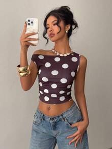 Siren Gaze 女士波点无袖上衣，时尚百搭，适合夏季休闲穿着，修身剪裁，是海滩度假、节日庆典、外出活动的理想之选。不对称褶皱领口设计，时尚百搭，是夏季假期、嘉年华活动、度假休闲的完美搭配。 - 巧克力棕 - 查看 5