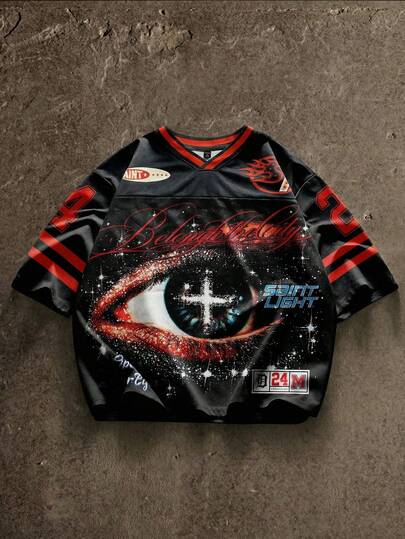 ROMWE MEN 2026年世界杯24号男女通用休闲街头风印花短袖T恤，情侣V领运动衫