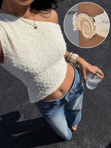 Siren Gaze 白色露肩短款上衣，饰以金色贝壳，不对称下摆，时尚白色纹理针织短款上衣，露肩款式，金色贝壳细节，完美夏季之选。白色短款上衣，女士贝壳上衣，短款上衣，贝壳套装，单肩短款上衣，钩针短款上衣，性感夏季上衣，蕾丝上衣，闪亮上衣，白色亮片上衣，女士短款上衣，优雅白色性感上衣，珍珠上衣，女士夏季上衣，女士夏季套装，女士上衣，夏季露肩上衣 - 杏色 - 查看 4