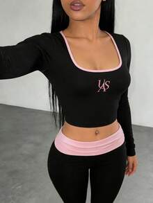 Slaydiva 早春新款，春夏音乐节，情人节，复活节休闲风，简约基础款，Y2K街头甜美风，网络爆款畅销单品，日常约会，辣妹风，性感运动风，返校季，U领长袖，英文标语撞色印花，粉色领子，短款T恤+七分裤，紧身裤，撞色荷叶边腰带，黑色套装，女士两件套 -A - 黑色 - 查看 10