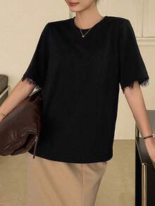 DAZY 女士圆领蕾丝拼接袖口宽松套头衫休闲优雅T恤 - 黑色 - 查看 3