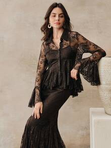 Anewsta 2026春夏新款女士蕾丝吊带衬衫，宽松喇叭袖，半透明荷叶边下摆，收腰设计，时尚显瘦的优雅上衣 - 巧克力棕 - 查看 3