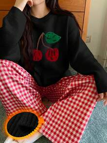 DAZY Bộ đồ ngủ nữ 2 món gồm áo dệt kim họa tiết quả anh đào và quần pajama kẻ caro, thích hợp cho mùa đông. - màu đen - Xem 4