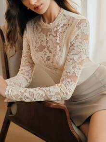 Anewsta Áo thun nữ dài tay cổ tròn phối ren ôm dáng thanh lịch - Màu be - Xem 3