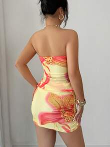 Elenzga Women's Summer New Beach Vacation Set, Knitted Floral Pattern Drawstring Bandeau Top + Bodycon Mini Skirt, 2 Piece Set - Pale Yellow - View 2