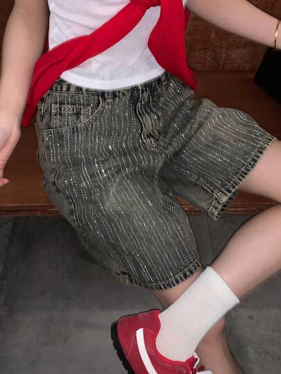 DAZY Quần short denim nữ dáng suông, cạp trung bình, đính đá lấp lánh, phong cách đường phố thường ngày, thích hợp cho mùa hè.