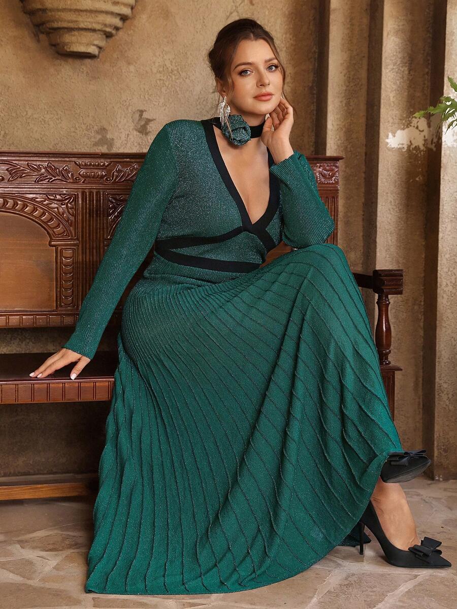 VOLUPTÉ CURVE Đầm maxi dệt kim dài tay cổ chữ V thanh lịch lấy cảm hứng từ phong cách vintage, dáng chữ A tôn dáng, phù hợp với phụ nữ ngoại cỡ, lý tưởng cho các dịp trang trọng, ngày Valentine.