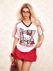 HELLO KITTY AND FRIENDS | SHEIN 女士休闲运动可爱卡通猫咪字母图案V领撞色条纹侧边宽松上衣，夏季 - 白色 - 查看 6