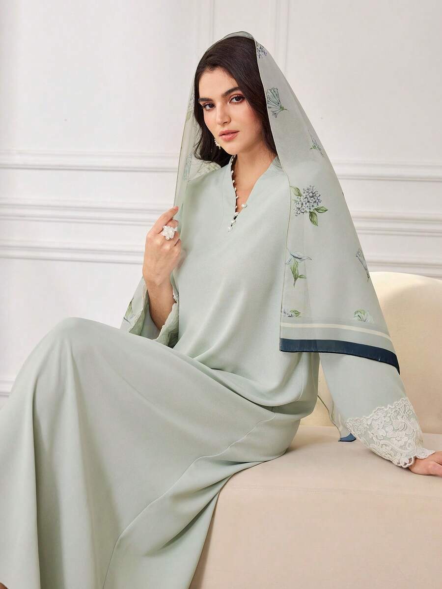 SHEIN Najma 女士优雅日常蕾丝袖口珍珠V领阿拉伯传统长裙，配同款刺绣花卉印花头巾 - 綠色 - 查看 1
