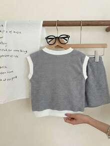 Genkimix Kids 2 pièces/Set Top sans manches avec imprimé anglais sur tissu gris texturé en nid d'abeille et bordure contrastée, assorti à un short à taille élastique. Tenue décontractée et polyvalente, convenant aux sorties printanières/estivales, activités de plein air et vacances pour jeune garçon - Gris - Voir 3