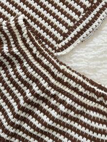 SHEIN Playful Pals 2件套女婴幼儿0-3岁春夏休闲日常度假针织黑白条纹荷叶袖圆领T恤和短裤套装 - 棕色 - 查看 6