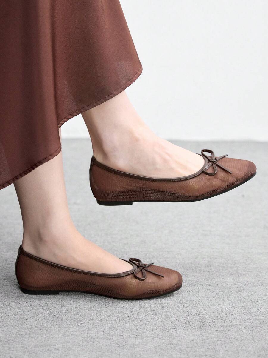 CUCCOO BIZCHIC 女士休闲百搭简约蝴蝶结装饰平底乐福鞋,圣诞节必备 - 棕淺色網紗 - 查看 1