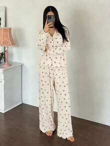 DAZY 两件套女士针织蝴蝶印花长袖开衫和直筒裤睡衣套装 - 白色 - 查看 5