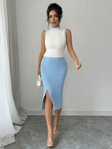 SHEIN Elenzya Bộ 2 món: Áo len cổ cao không tay phối màu thanh lịch và chân váy xẻ tà thẳng, trang phục công sở, mùa xuân/hè. - Xanh và trắng - Xem 1