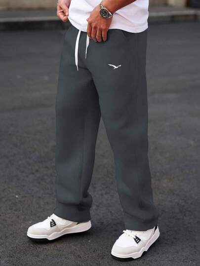 Manfinity CasualCool Men's Dark Grey Knitted Fabric Straight Leg Sweatpants With Graphic Print And Pockets Long Avant-Garde Street Casual Style Gym Sweats Mens Sweats Streetwear Sweatpants Flared Sweatpants Men Grey Sweatpants