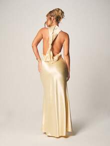 MISSGUIDED Champagne Satin Halter Neck Backless Draped Evening Maxi Dress Floor Length Formal Gown Special Occasion Wedding Guest Elegant Party - Pale Yellow - View 2