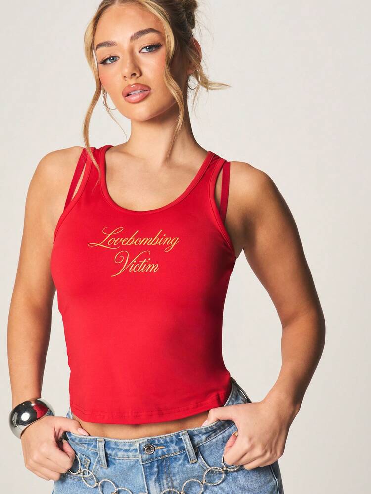 MISSGUIDED Lovebombing Victim Script Print Sleeveless Scoop Neck Tank Top Fitted Casual Summer Statement Tee