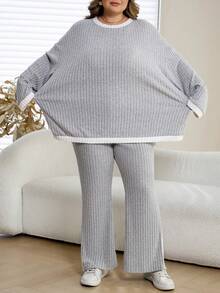 SHEIN CURVE+ Curve 尺码 US22 音乐节、海滨度假、波西米亚撞色滚边上衣和裤子两件套 - 淺灰色 - 查看 5