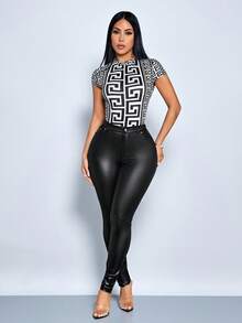 SOLERSUN Bộ đồ nữ thời trang xuân/hè thanh lịch thường ngày, họa tiết in đen trắng, áo liền thân tay ngắn phối màu tương phản, co giãn, thoải mái, thích hợp cho kỳ nghỉ và hẹn hò. - màu đen - Xem 5