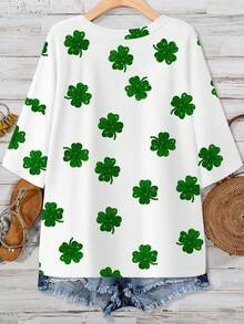 EMERY ROSE Plus Size Women's Casual Vacation St. Patrick's Day Plus Size V-Neck Loose T-Shirt With All-Over Four-Leaf Clover Print, Spring/Summer - Multicolor - View 2