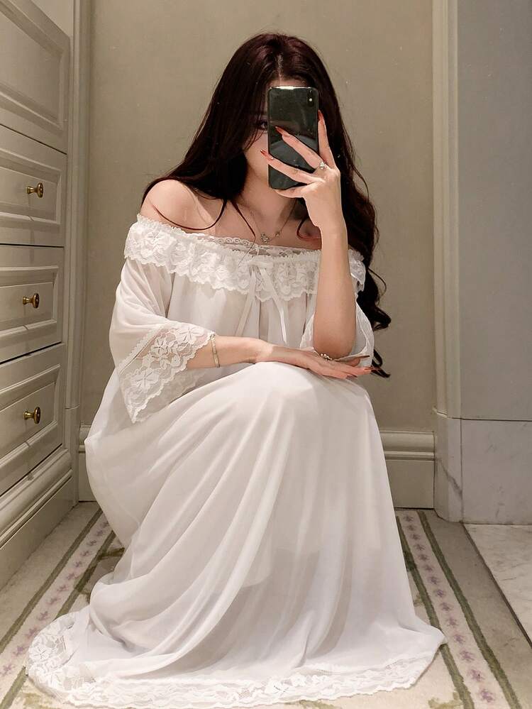 Lace Patchwork Off-Shoulder Loose Nightgown For Women