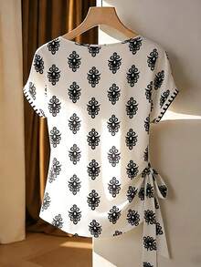 GlowEve 女士时尚圆领条纹休闲日常假日外出印花圆领无袖蝴蝶结短袖T恤，春夏款 - 彩色 - 查看 2