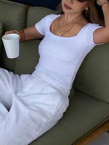 DAZY 女款領口短袖修身休閒T恤可愛上衣夏季短版上衣 - 白色 - 查看 5