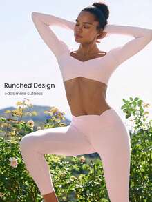 GLOWMODE 情人节系列 24 英寸 FeatherFit™ Easy Love 丝滑柔软吸汗弹力褶皱紧身裤，适合低强度瑜伽、健身房、日常运动穿着 - 粉色 - 查看 3