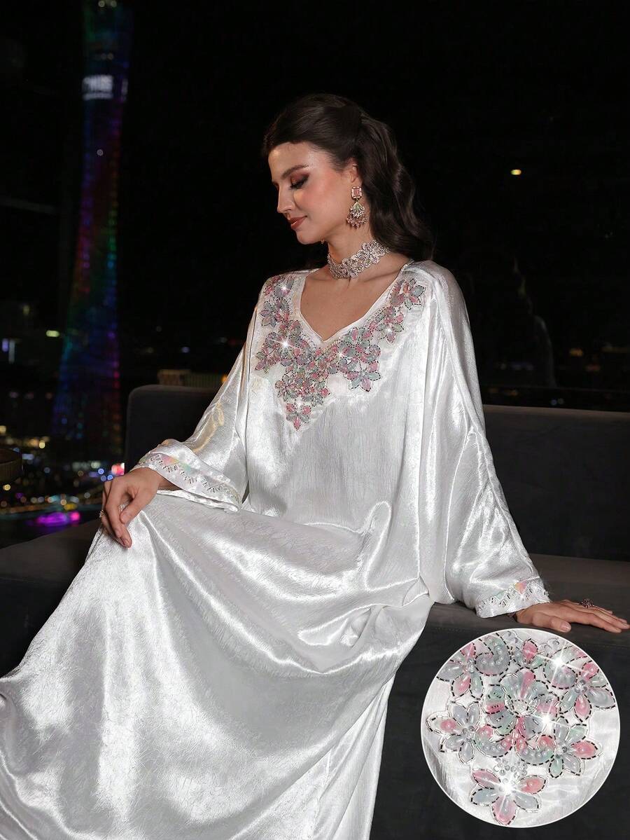 Al Najma 彩色花卉串珠装饰缎面褶皱蝙蝠袖连衣裙