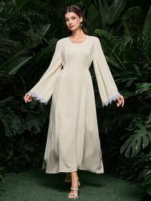 Al Najma Elegant Fitted Waist Solid Color Everyday Arabic Style Dress For Women - Yellow - View 3