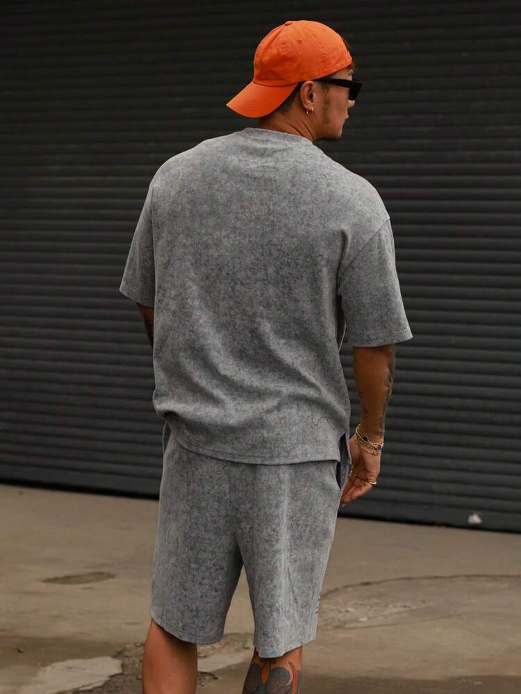 Men's Letter Print Grey Short Sleeve T-Shirt And Shorts Set, Summer