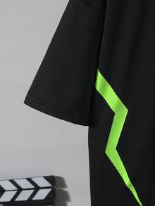 Vacaura Bộ đồ 2 món dành cho bé trai tuổi teen, gồm áo thun ngắn tay và quần dài màu đen và xanh da trời in họa tiết kim tuyến, thích hợp cho các hoạt động ngoài trời mùa xuân/hè. - màu đen - Xem 3