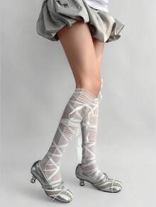 ROMWE Anime Vớ dài quá đầu gối kiểu Punk Y2K bất đối xứng buộc chéo, vớ cao đến đùi màu trơn có thể điều chỉnh cho nữ. - trắng - Xem 2