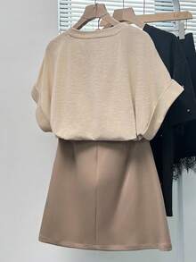 Franclia 两件套：女士休闲宽松圆领杏色短袖T恤和棕色百褶裙，春夏时尚别致 - 彩色 - 查看 2