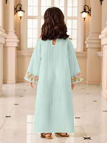SHEIN Young Girls' V-Neck Textured Fabric Colorful Ruffle Trim Dress, Fashionable Suitable For - Green - View 2