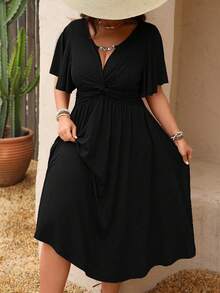 SHEIN Clasi Vestido midi de línea A con cuello en V, textura de punto, cintura con volantes y cadena, para mujer talla grande, primavera/verano - Negro - Ver 6