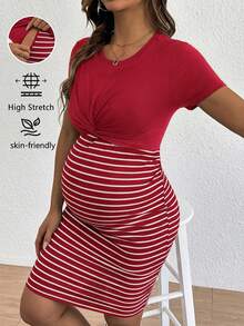 SHEIN Gaun Kasual Hamil & Menyusui dengan Motif Garis Kontras dan Detail Lipatan di Bagian Depan - Merah - View 5